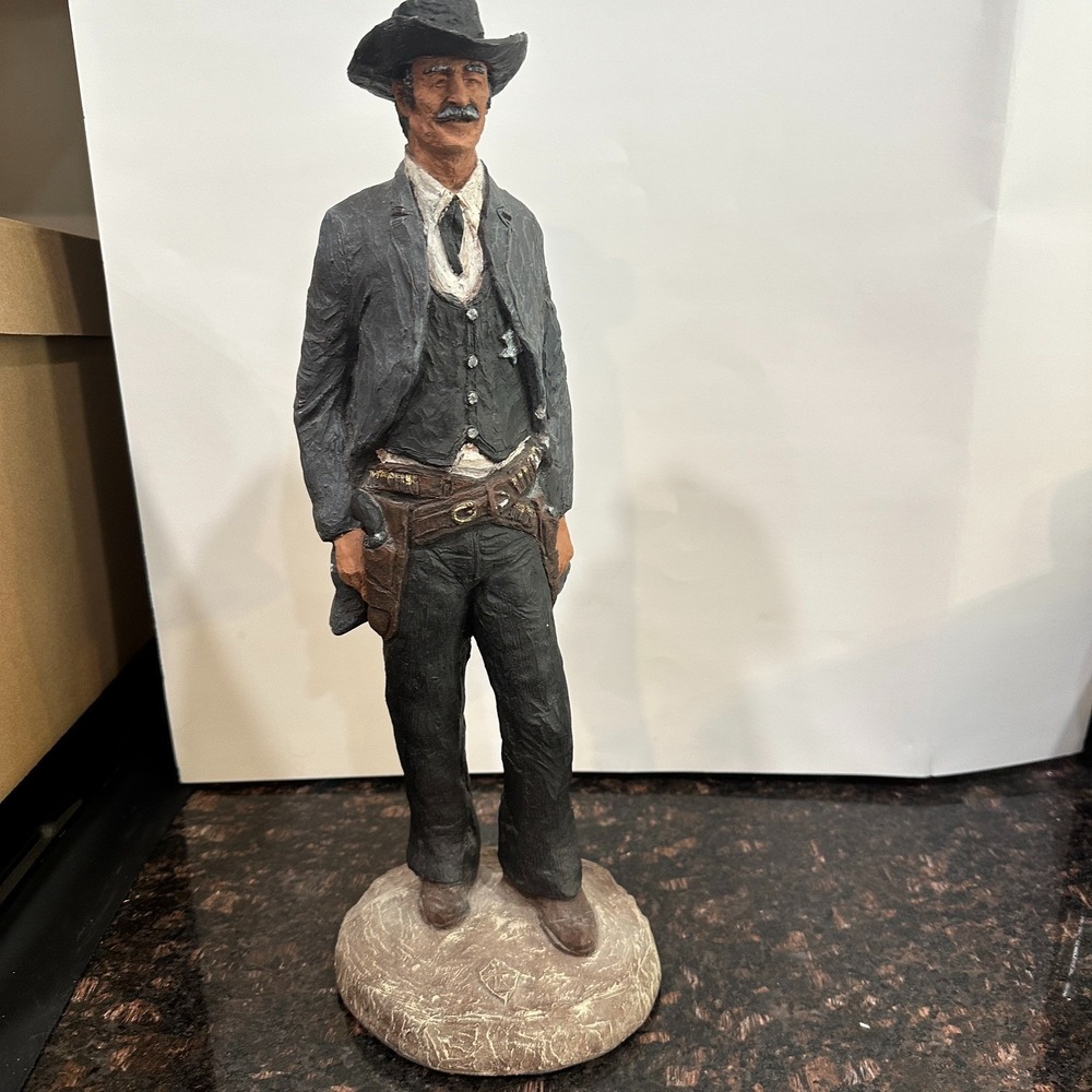 Monfort Original Western Sculpture Boulder Colorado Figurine Cowboy Sheriff